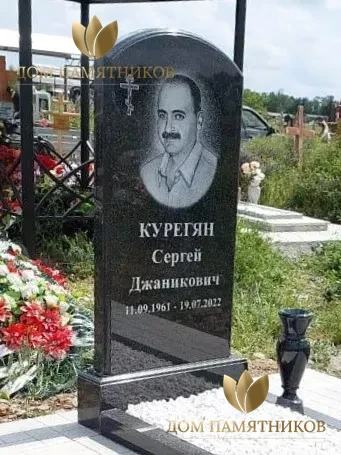 Памятник из гранита "Полуэллипс с фаской"